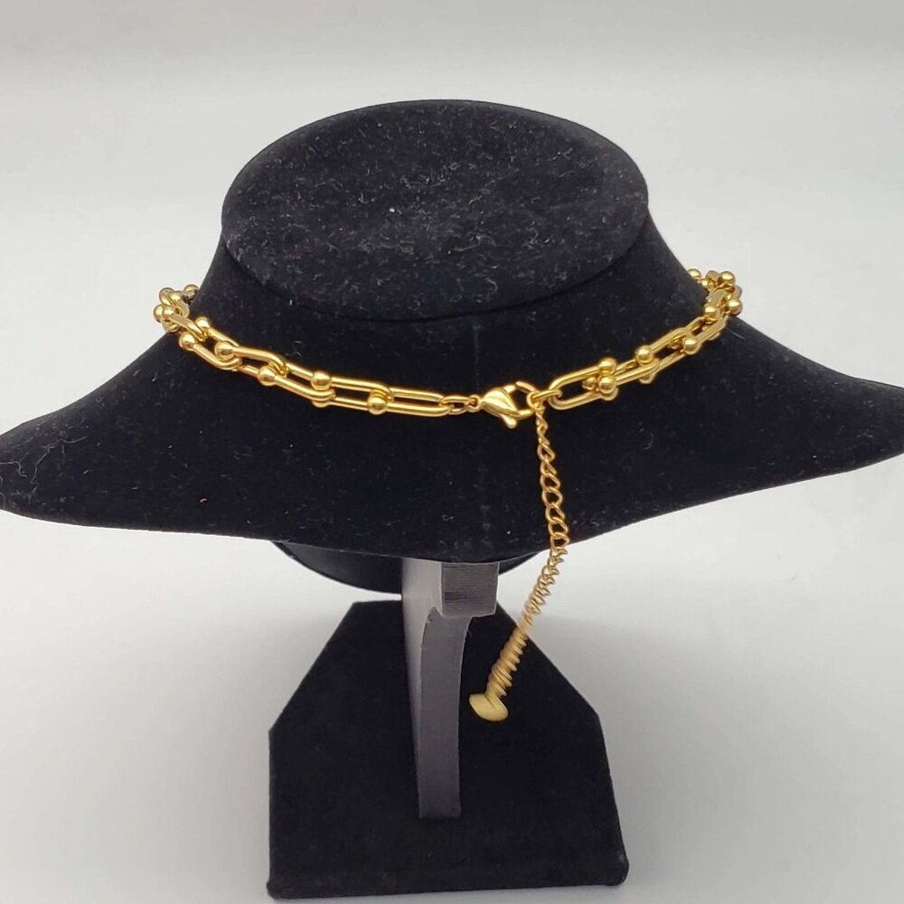 Authentic Louis Vuitton Gold Lock & Key with Unbranded Horse Shoe Stainles Chain - Picture 4 of 8